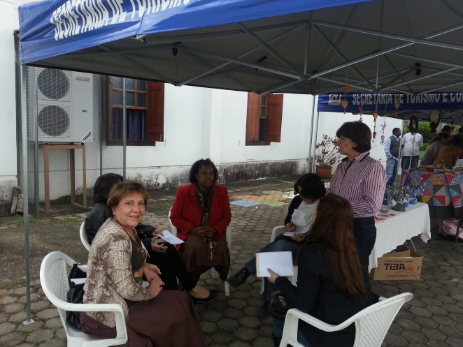 Empresrias de Caapava, Trememb, Taubat, Paraibuna, Lagoinha, Taubat (Quiririm) se reuniram - Foto: Acervo Elisa Surnin 