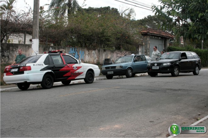 Veculo foi interceptado ainda em movimento - Foto: Quiririm News