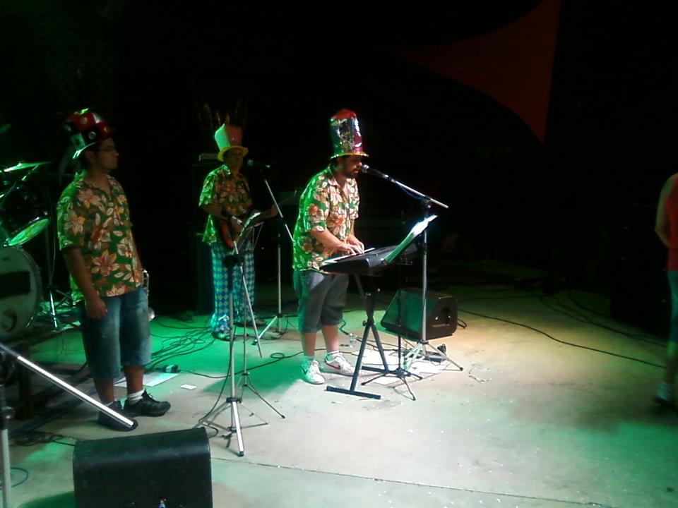 Banda Mistura durante apresentao no carnaval de Quiririm - Foto: Acervo Joo Canavezi