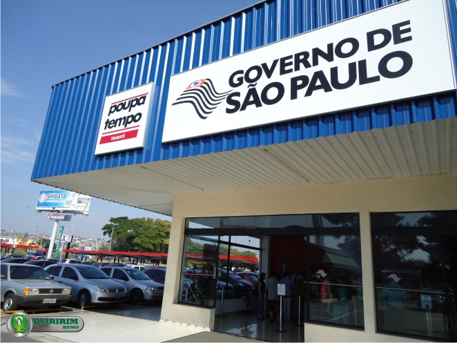 Entrada do posto Poupatempo Taubat�