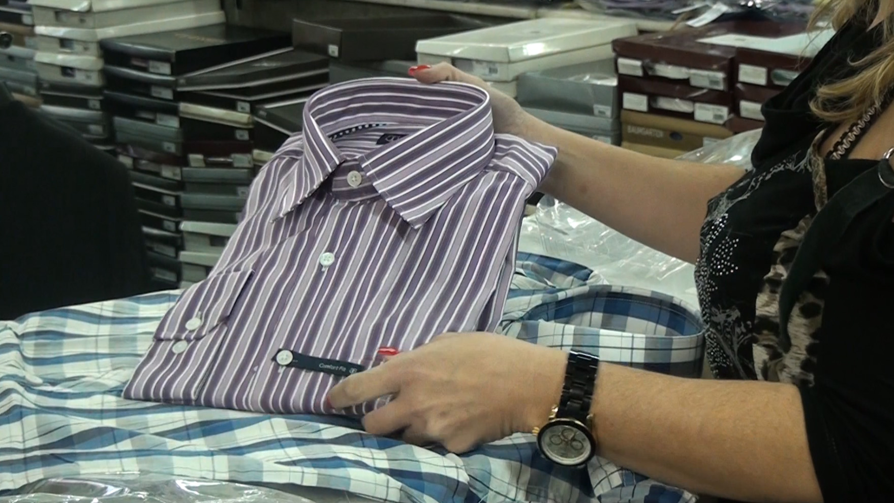 Roupas s�o um dos presentes mais procurados para a data - Foto divulga��o: Sincovat