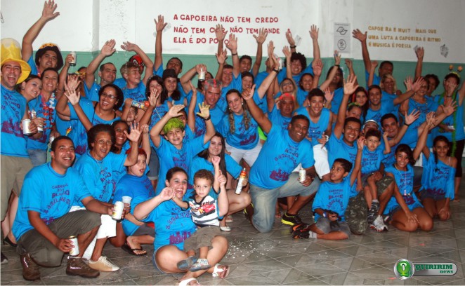 O ZQuarqu fez a festa na concentrao do bloco que aconteceu na sede do E.C.Quiririm