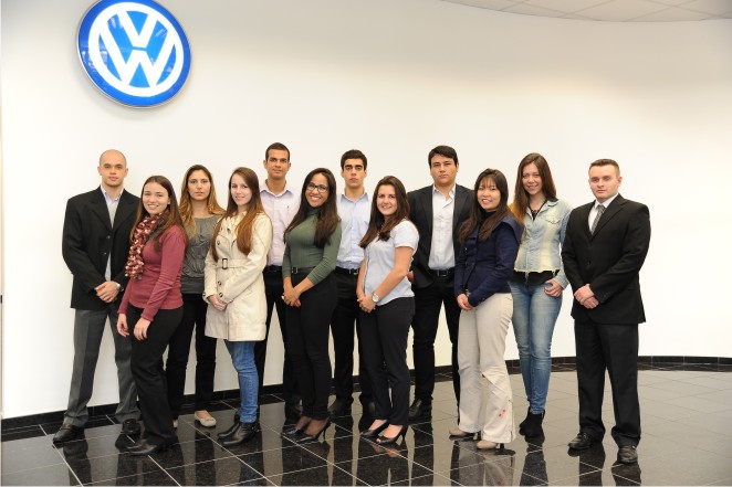 Participantes do programa de est�gios Volkswagen 2013 - Foto reprodu��o Volkswagen do Brasil