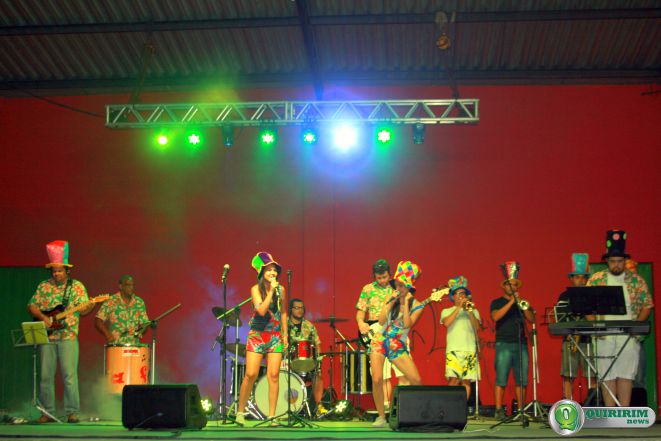 V�rias interpretes se apresentaram durante a fase eliminat�ria - Foto: Douglas Castilho/Quiririm News