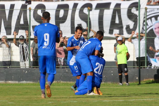 Corinthians goleia Taubaté, mas não consegue classificação à